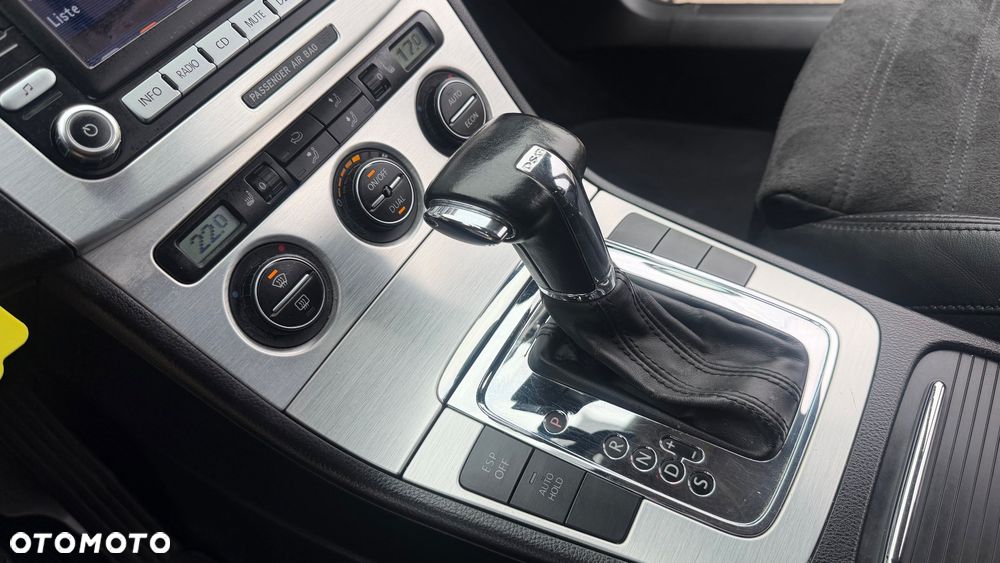 Volkswagen Passat - 18