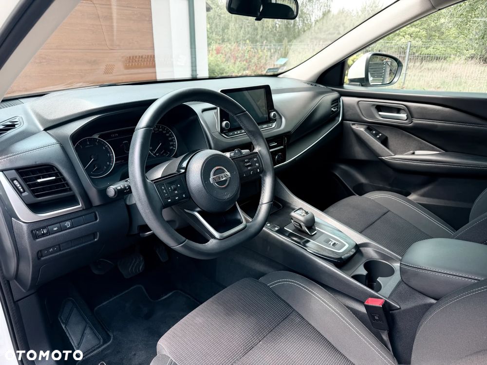 Nissan Qashqai 1.3 DIG-T N-Connecta DCT - 8