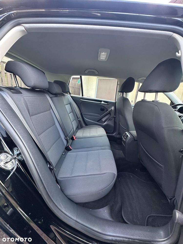 Volkswagen Golf - 11