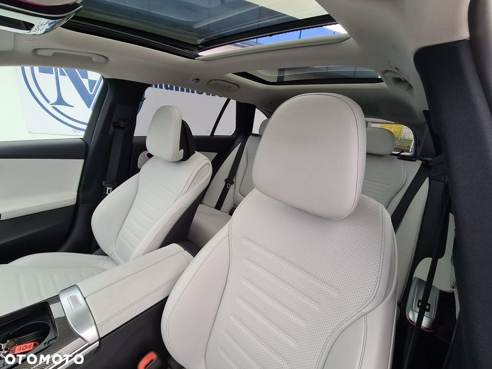 Mercedes-Benz Klasa C 220 d 9G-TRONIC AMG Line - 23