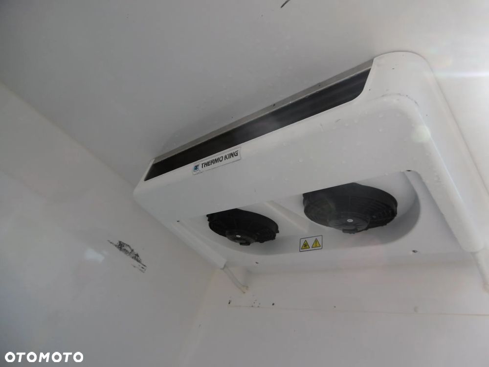 Mercedes-Benz Sprinter - 6