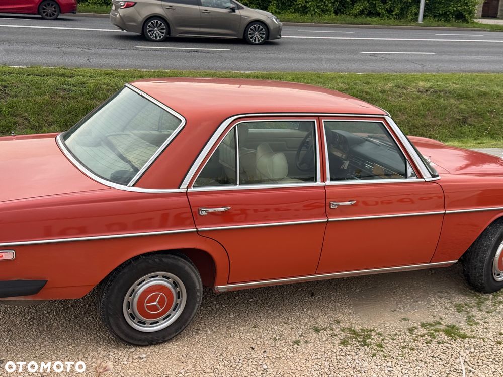 Mercedes-Benz 280 - 12