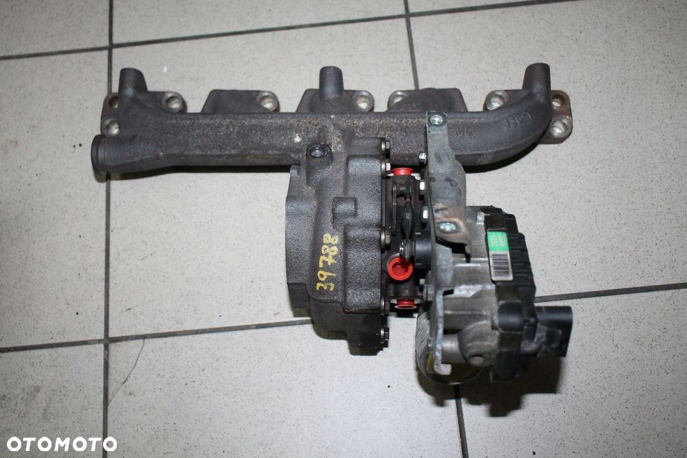 VOLVO V50 V70 XC70 XC60 D5 TURBO TURBINA 31219597 - 5