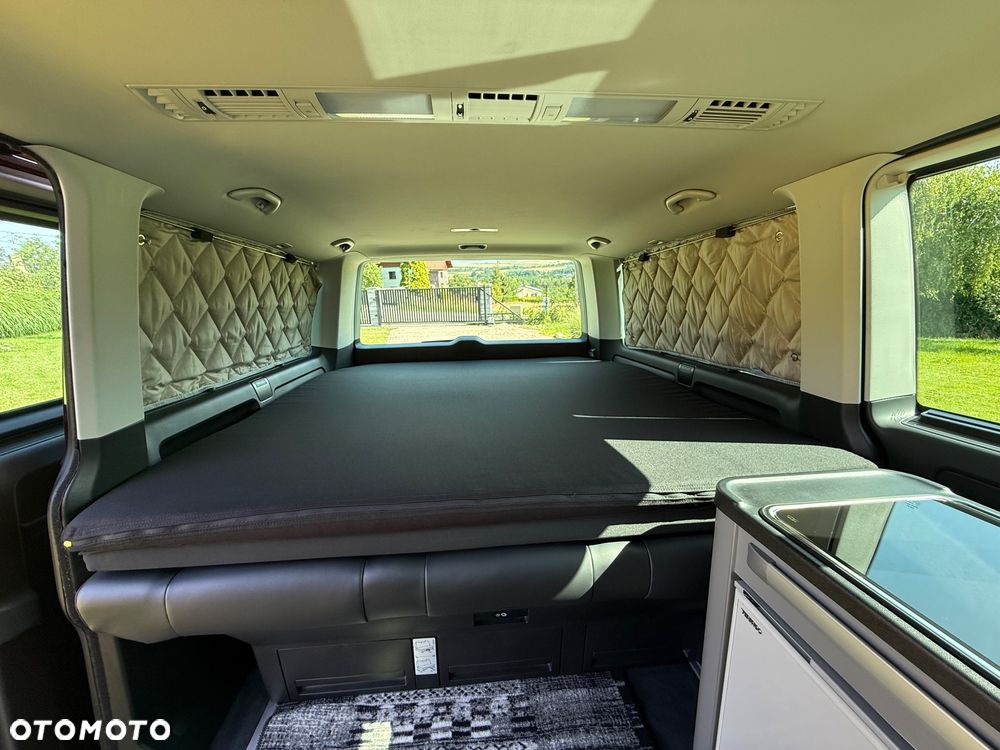 Volkswagen Multivan - 31