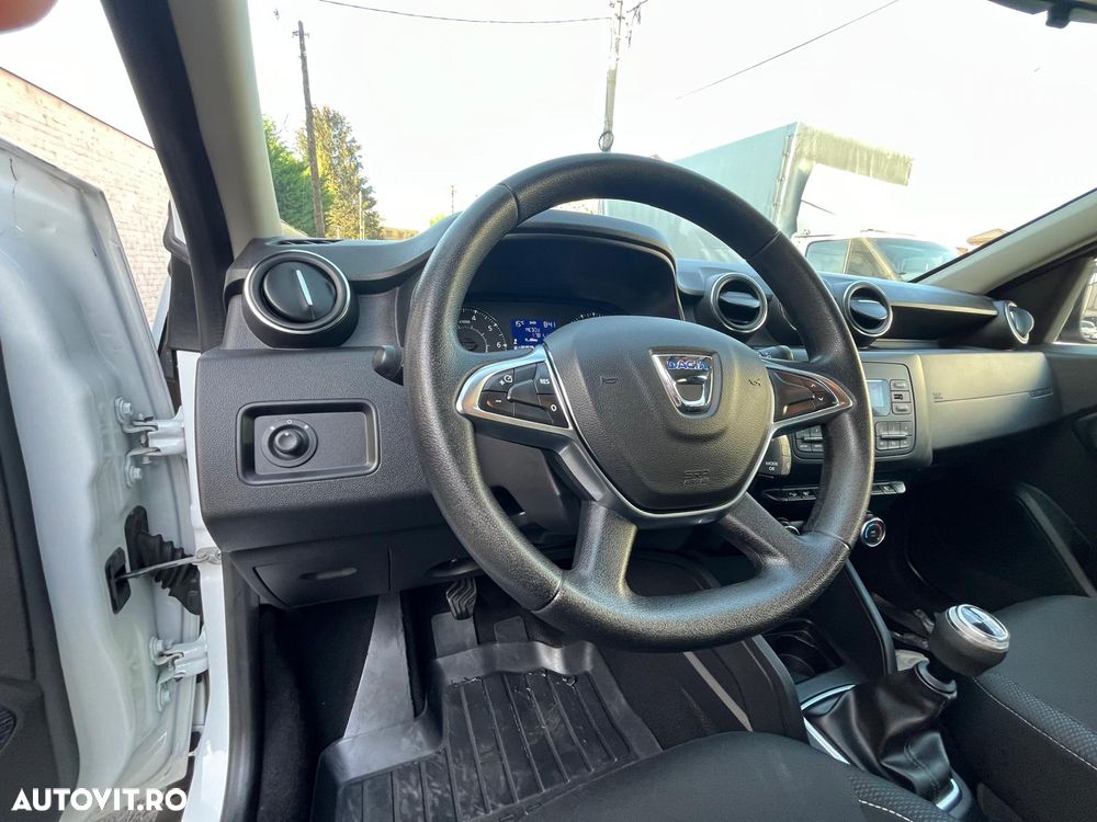 Dacia Duster 1.6 SCe 4WD Comfort - 15