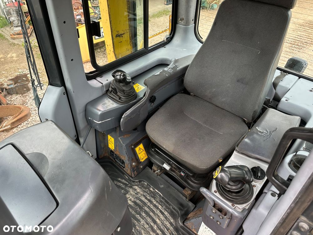 Komatsu D65PX-15E0 - 13