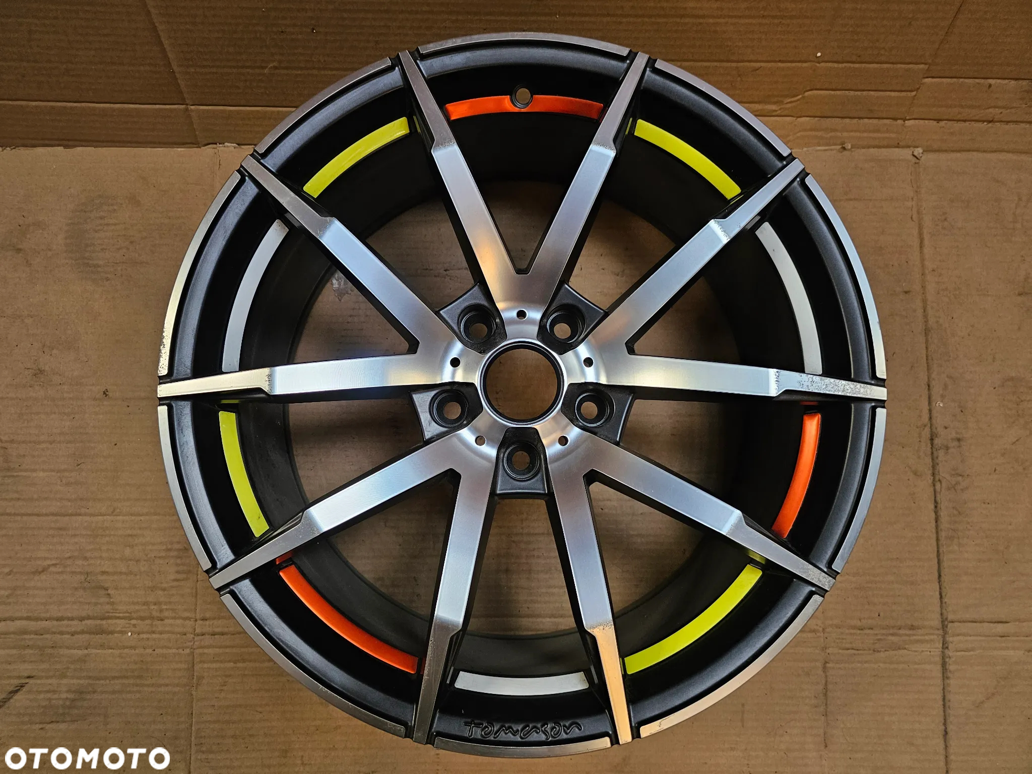 (F82) Tomason BMW 3 5 / TN10 8519 / 8,5Jx19 ET35 5x120 - 2