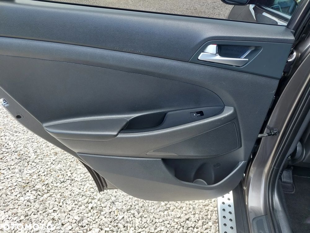 Hyundai Tucson blue 1.7 CRDi 2WD Classic - 32