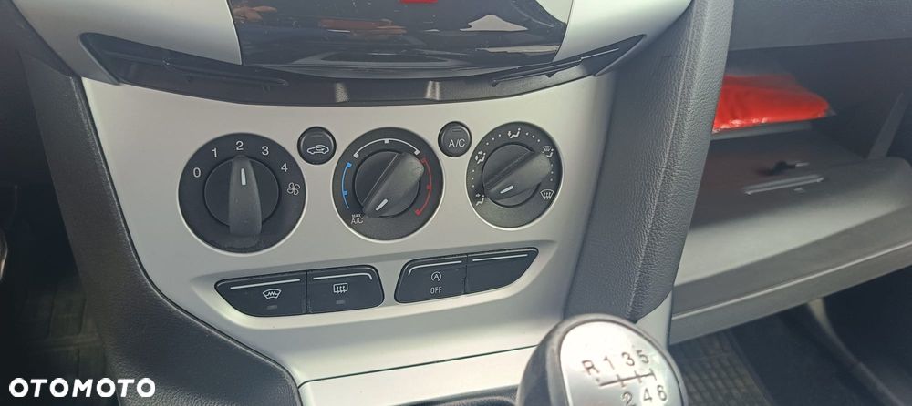 Ford Focus - 9