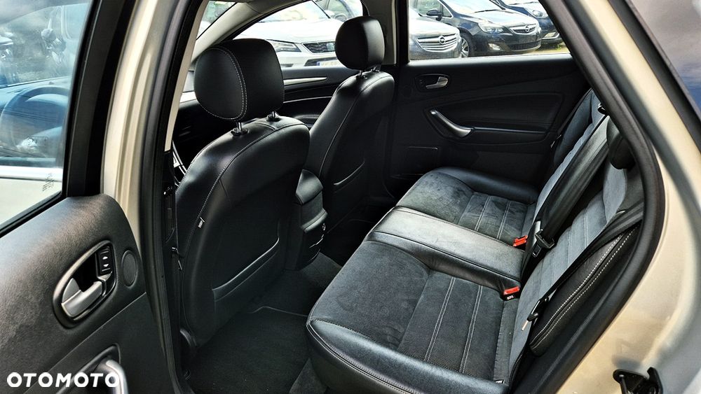 Ford Mondeo 2.0 FF Platinium X Plus (Titanium) - 31