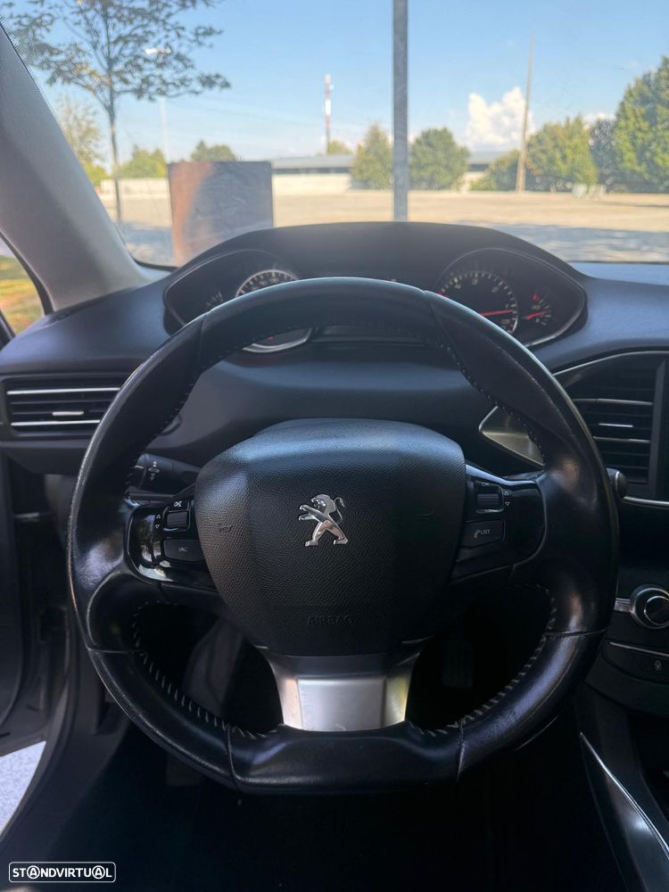 Peugeot 308 - 9