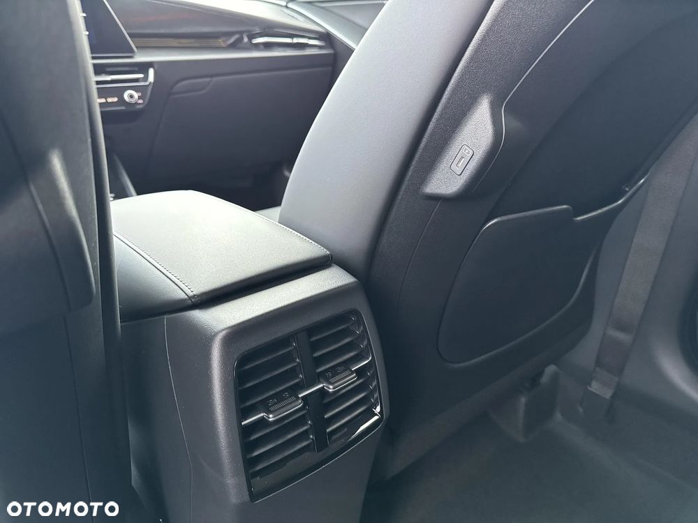 Kia Niro 1.6 GDI Hybrid L - 18