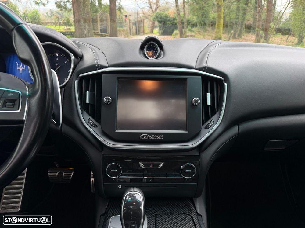 Maserati Ghibli 3.0 V6 GranLusso - 18