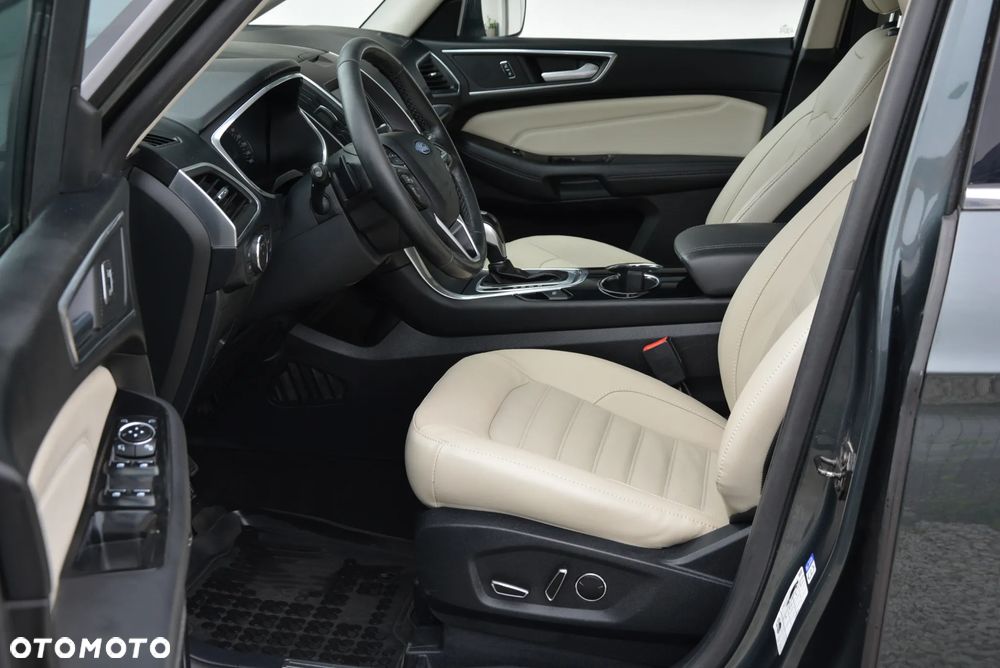 Ford Galaxy - 27