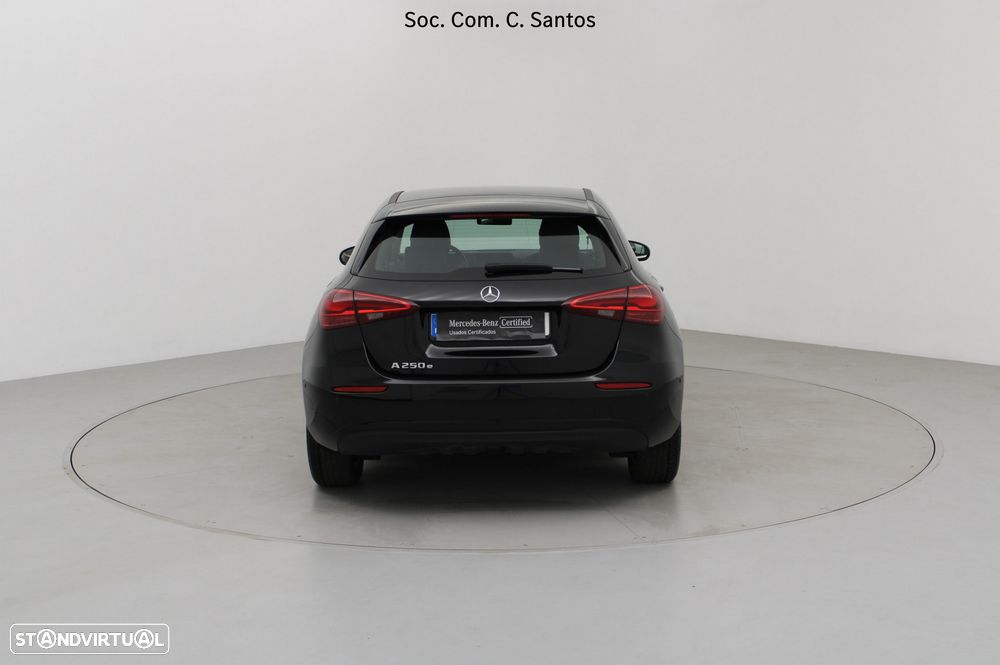 Mercedes-Benz A 250 e - 7