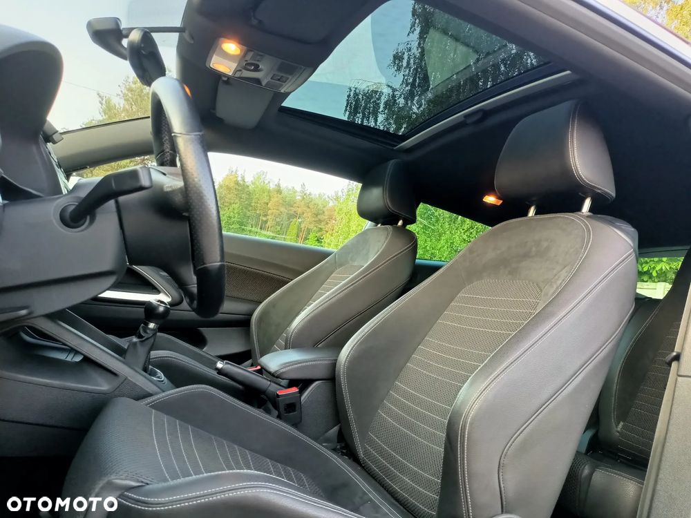Volkswagen Scirocco 1.4 TSI Perfectline R-Style - 5