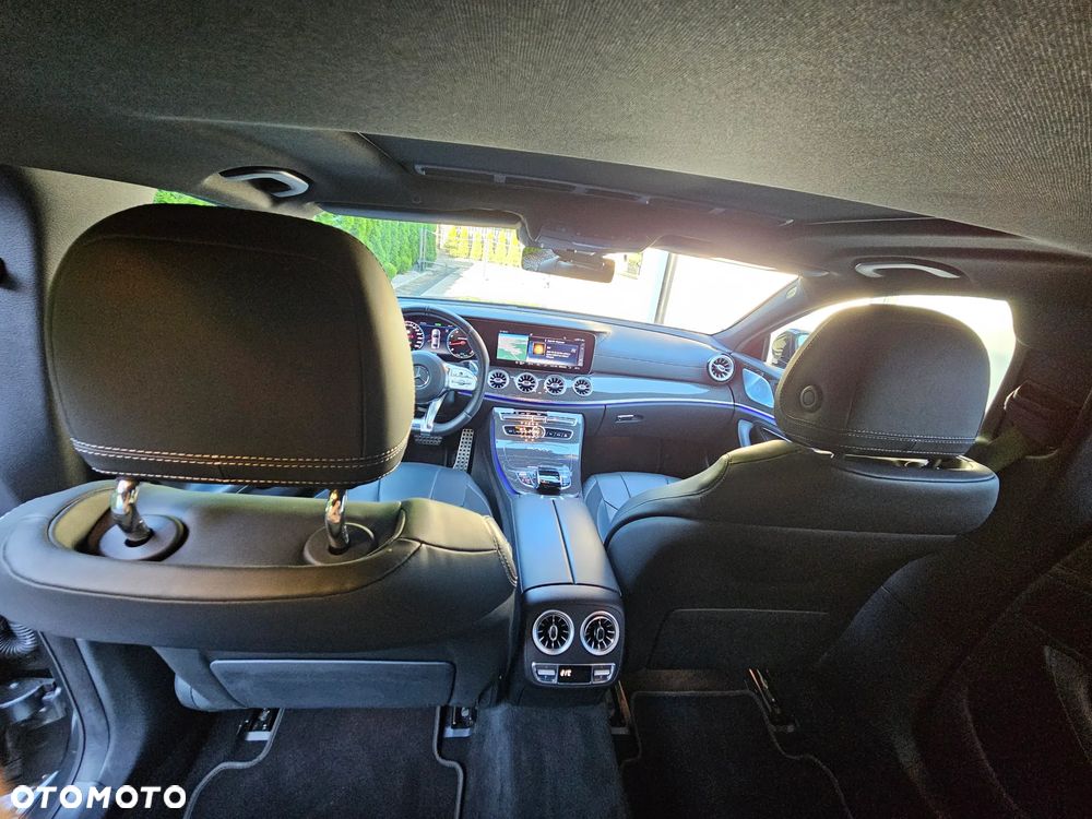 Mercedes-Benz CLS - 25