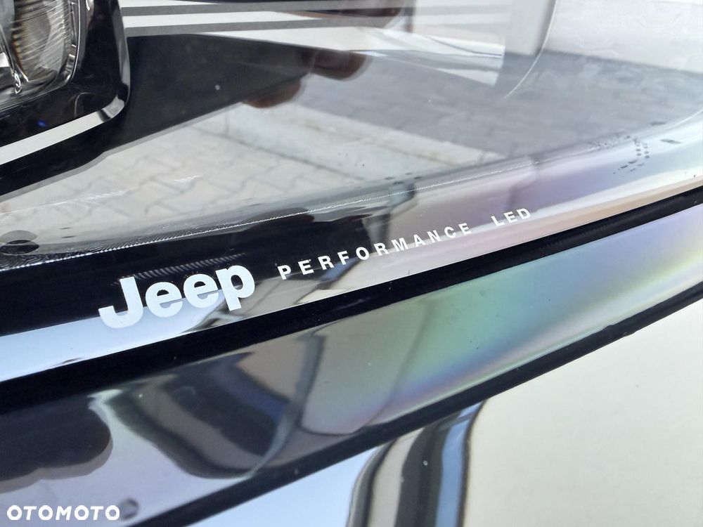 Jeep Avenger 1.2 T3 mHEV Summit Winter Edition FWD eDCT6 - 39