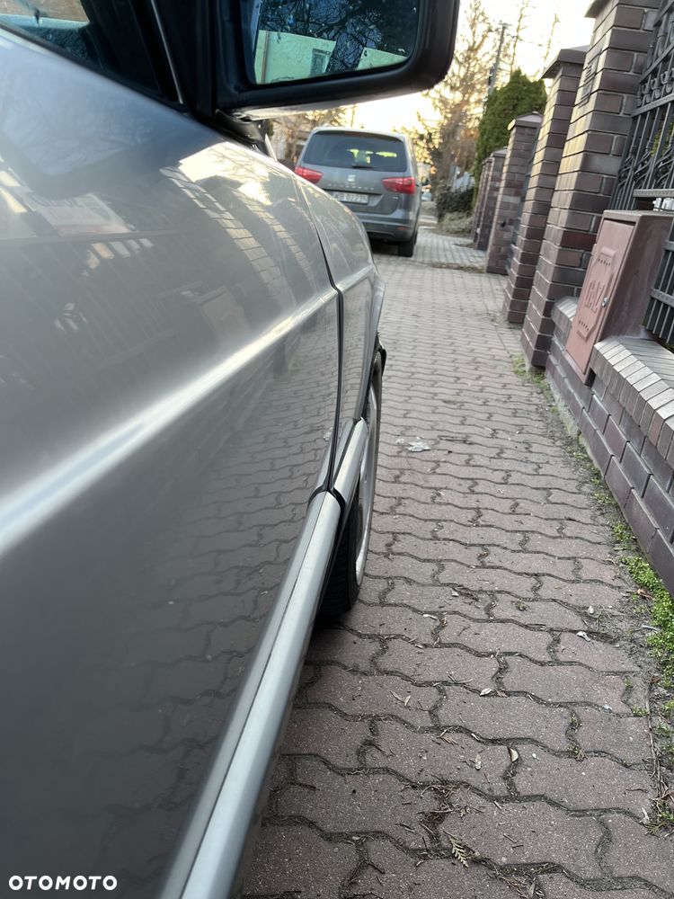 Mercedes-Benz W201 (190) - 14