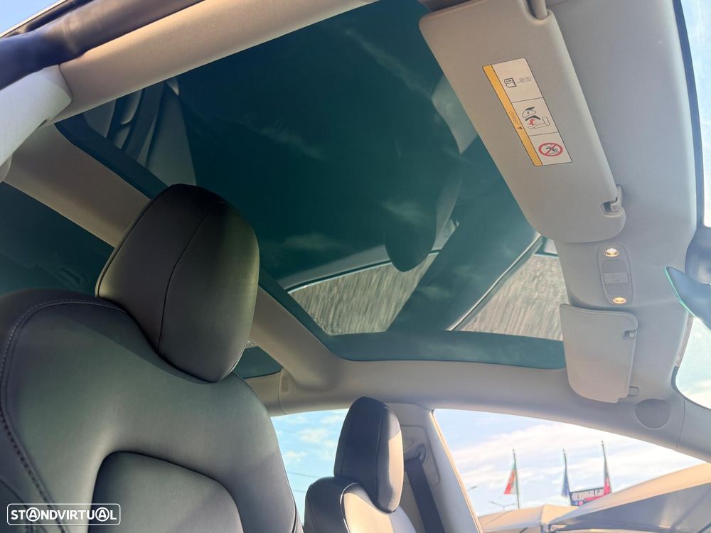 Tesla Model 3 Long-Range Dual Motor AWD - 13