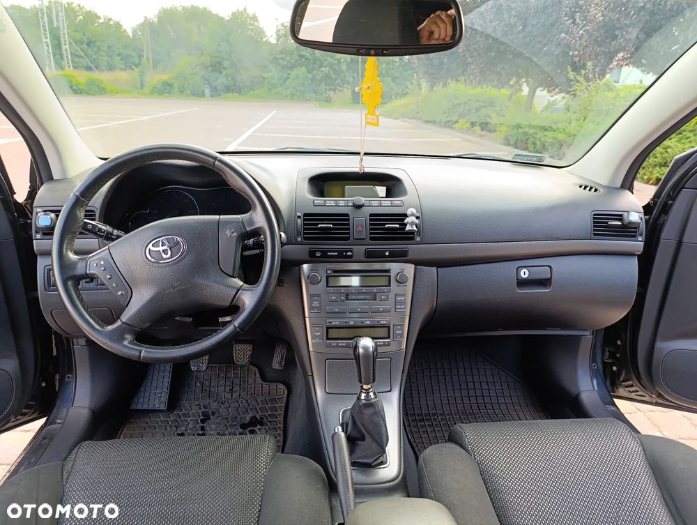Toyota Avensis 2.0 VVT-i Combi Sol - 9