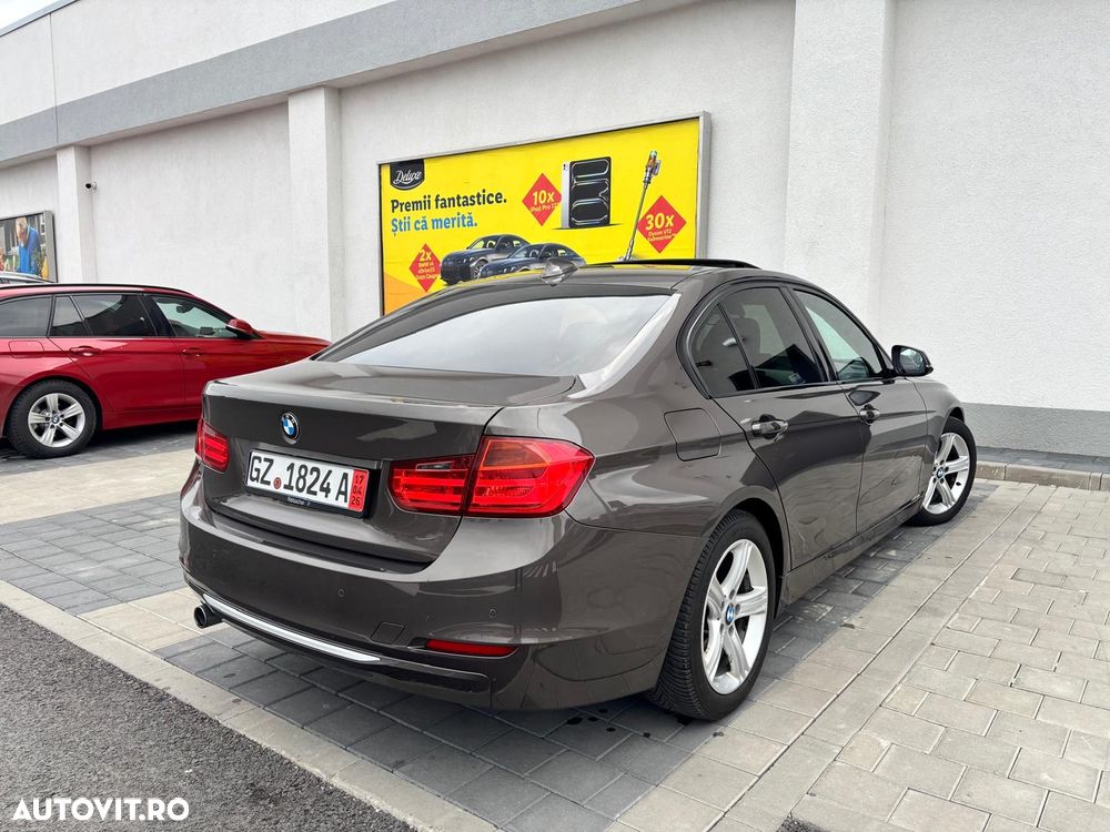 BMW Seria 3 320d Aut. Modern Line - 11