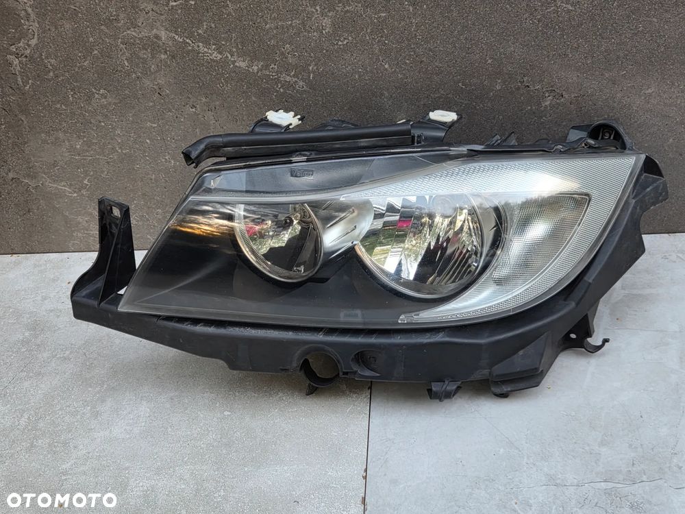 BMW 3 E90 E91 04-08 LAMPA PRZÓD PRZEDNIA LEWA KOMPLETNA ZWYKŁA EUROPA 6942721