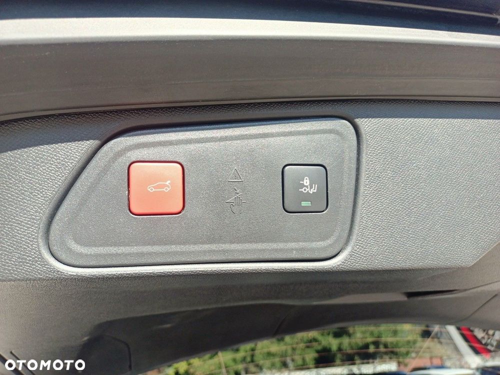 Peugeot 3008 1.2 PureTech Allure Pack S&S EAT8 - 16
