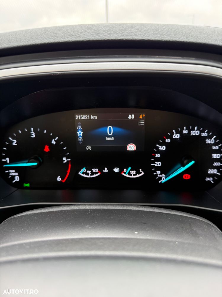 Ford Focus 1.5 EcoBlue Start-Stopp-System COOL&CONNECT - 9