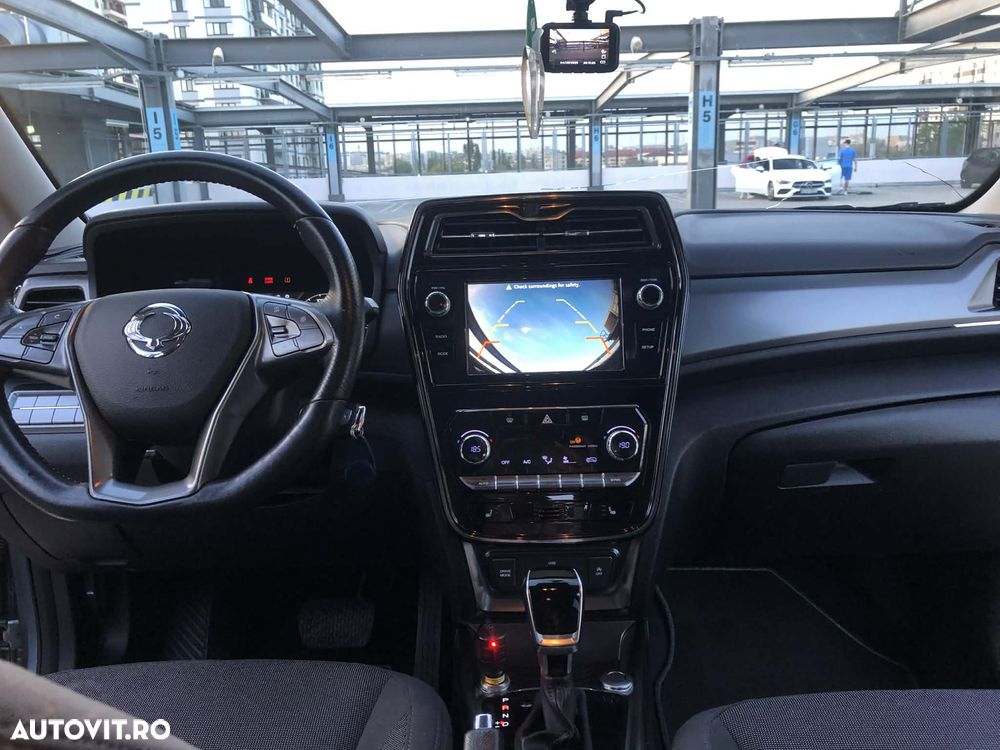 SsangYong Tivoli 1.5 T-GDi 2WD Automatik Amber - 11