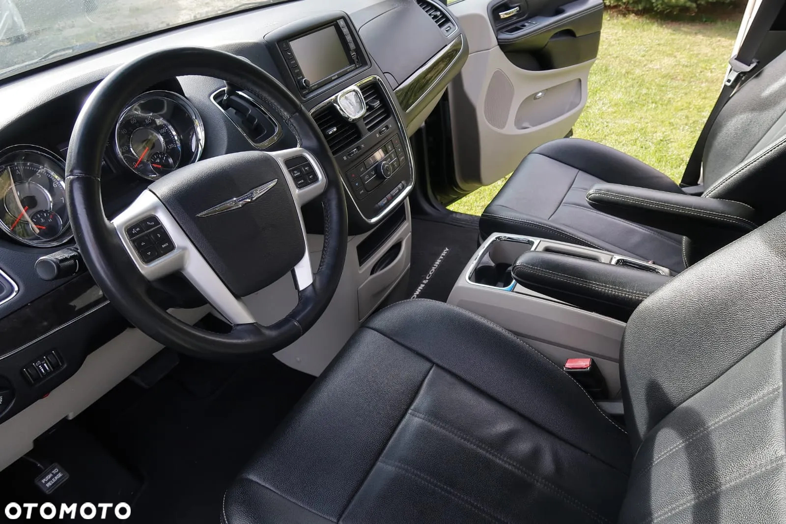 Chrysler Town & Country 3.6 Touring - 10