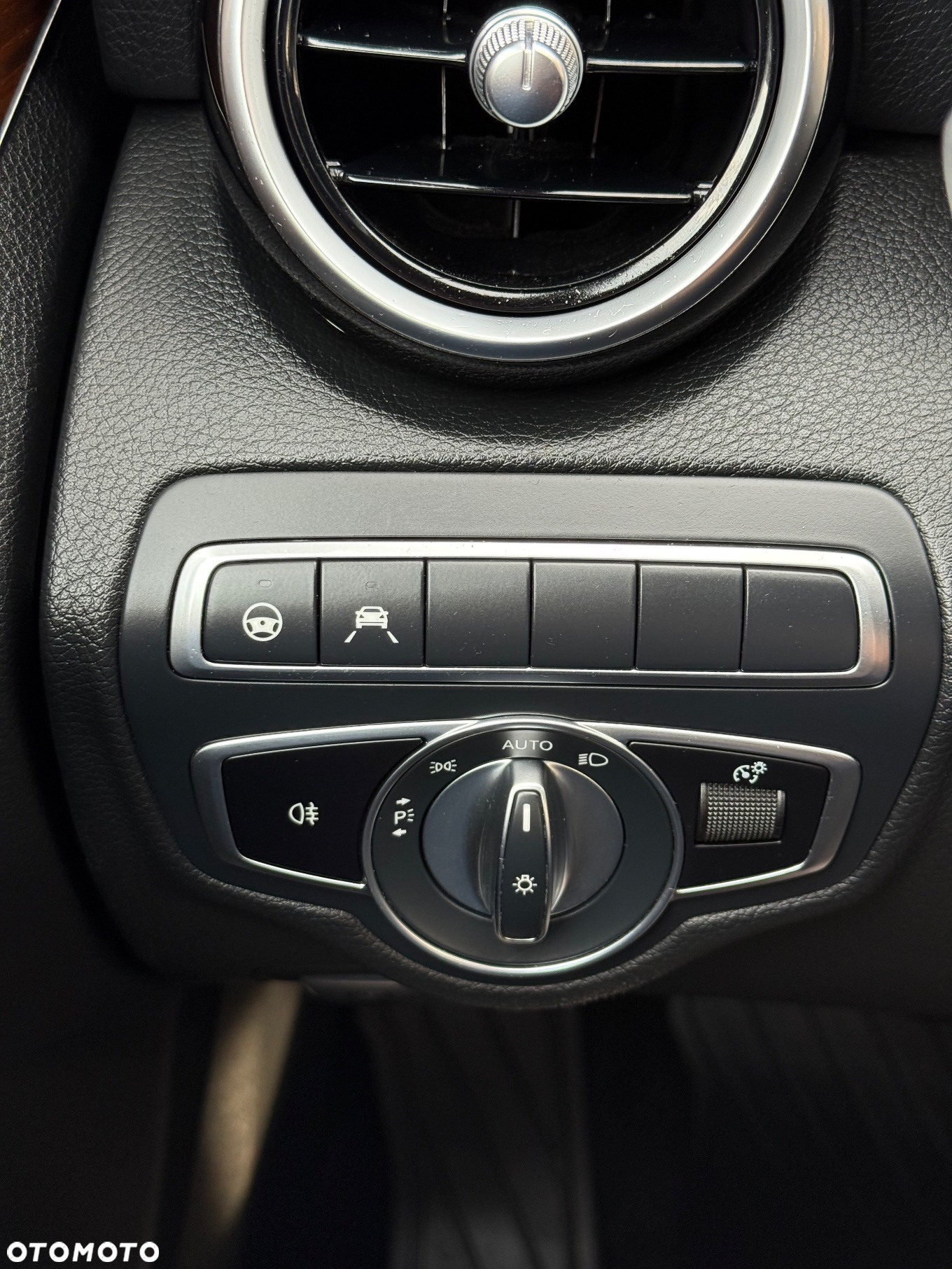 Mercedes-Benz Klasa C 200 d T 9G-TRONIC Exclusive - 22