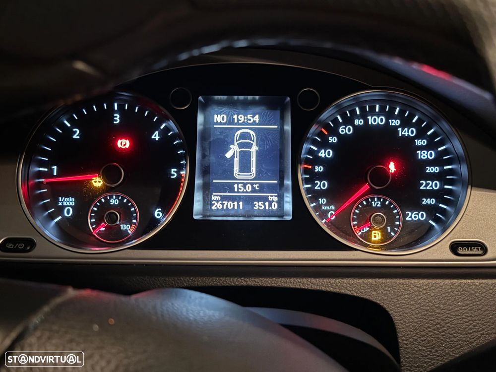 VW Passat Variant 1.6 TDI BlueMotion Comfortline - 6