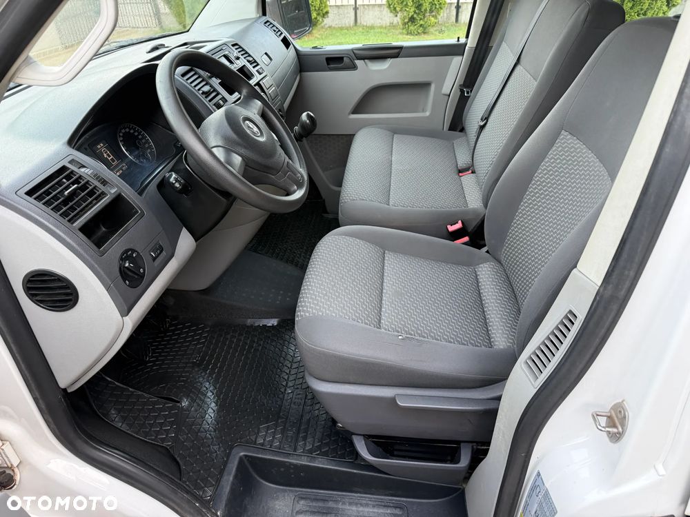 Volkswagen Transporter - 14