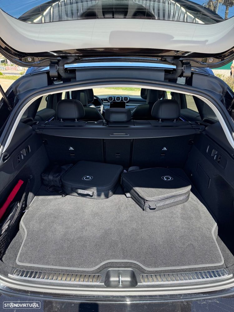 Mercedes-Benz GLC 300 de 4Matic 9G-TRONIC AMG Line Advanced - 24