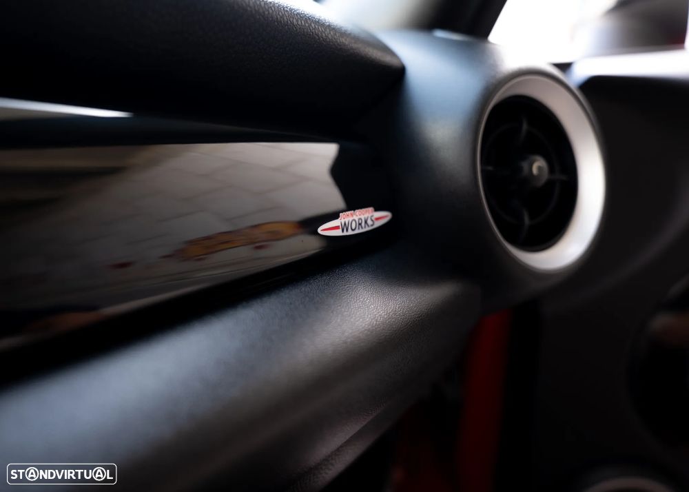 MINI Cabrio John Cooper Works 157g - 30