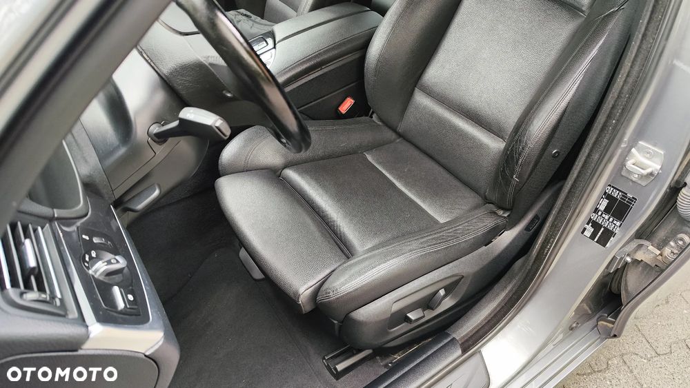 BMW Seria 5 520d - 25