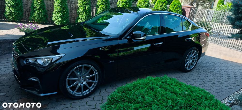 Infiniti Q50 2.0t Sport Sound Studio by Bose - 3