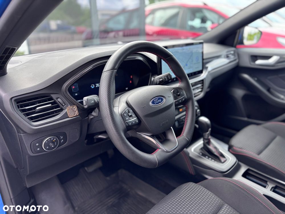 Ford Focus 1.0 EcoBoost mHEV ST-Line X - 33