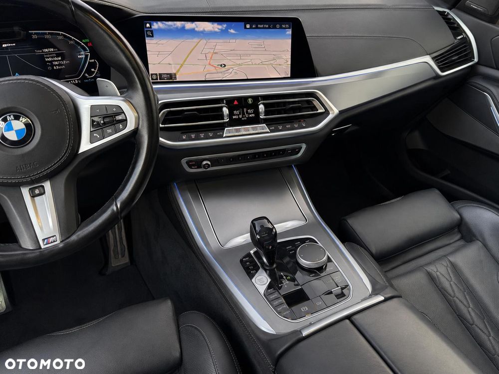 BMW X5 xDrive45e - 25