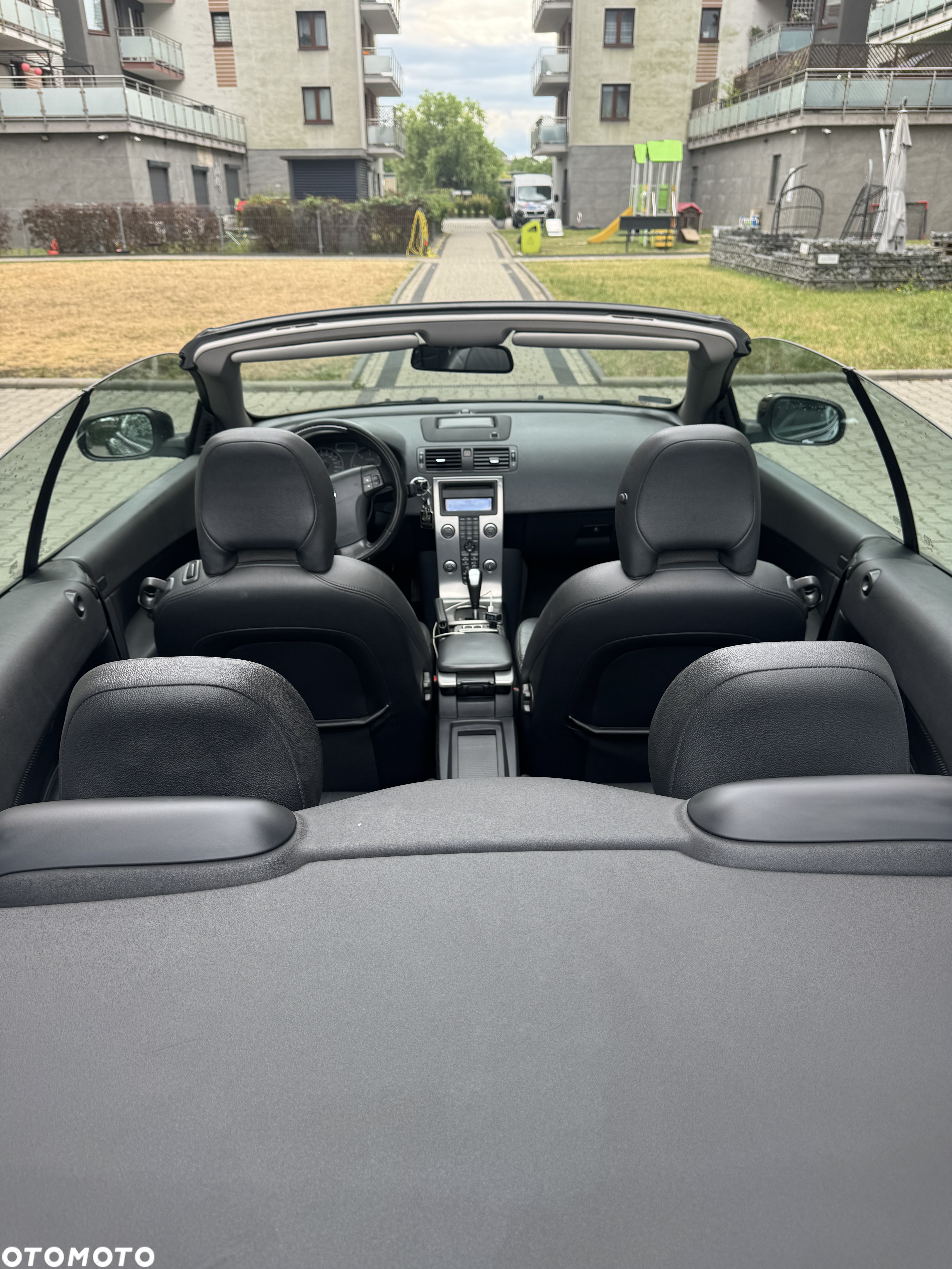 Volvo C70 D5 Momentum - 10