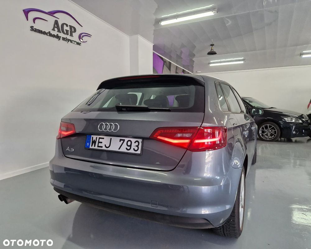Audi A3 Sportback - 3