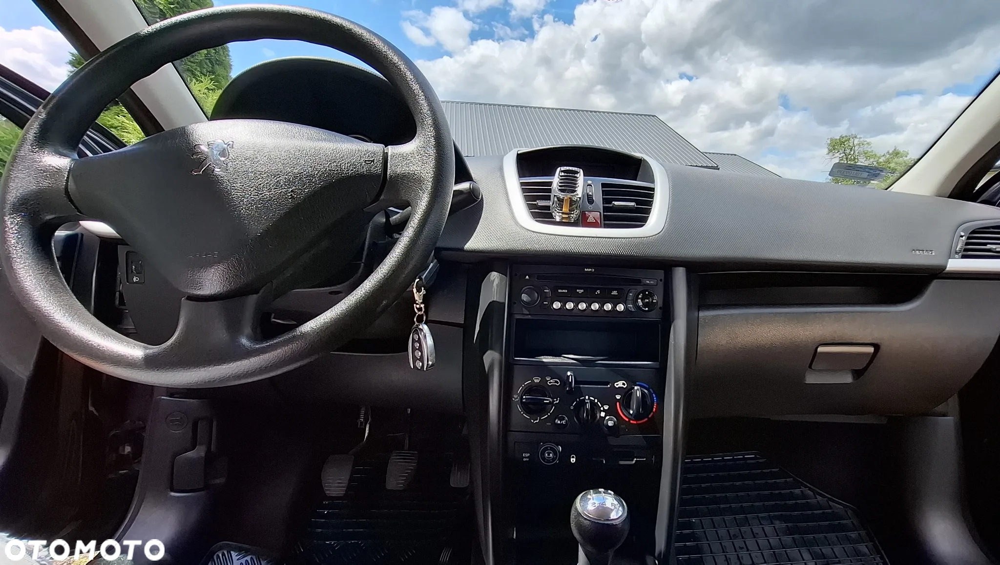 Peugeot 207 1.4 16V Trendy - 4