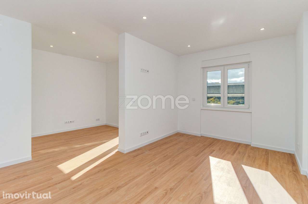 T0+1 Totalmente Remodelado para Arrendamento em frente Estação Cacé... - Grande imagem: 5/22