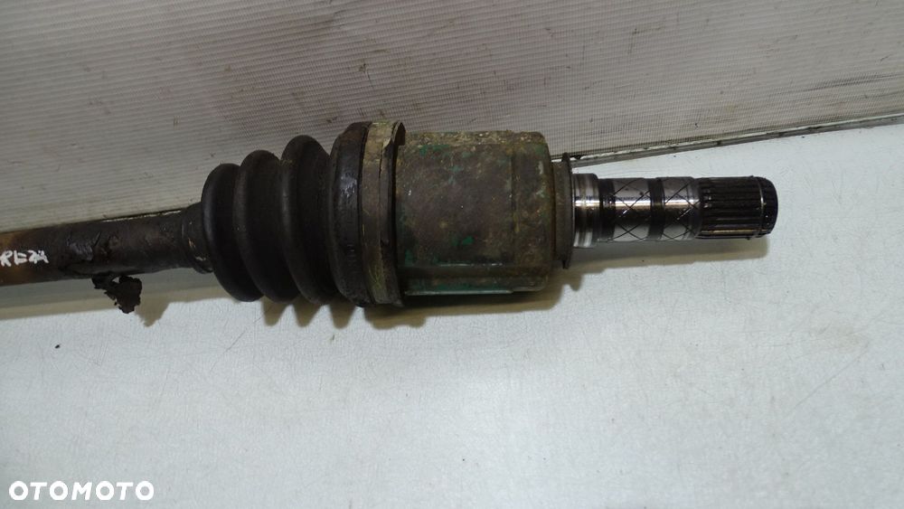 PÓŁOŚ PRAWA PRZEDNIA SUBARU IMPREZA GG 1.5 - 2