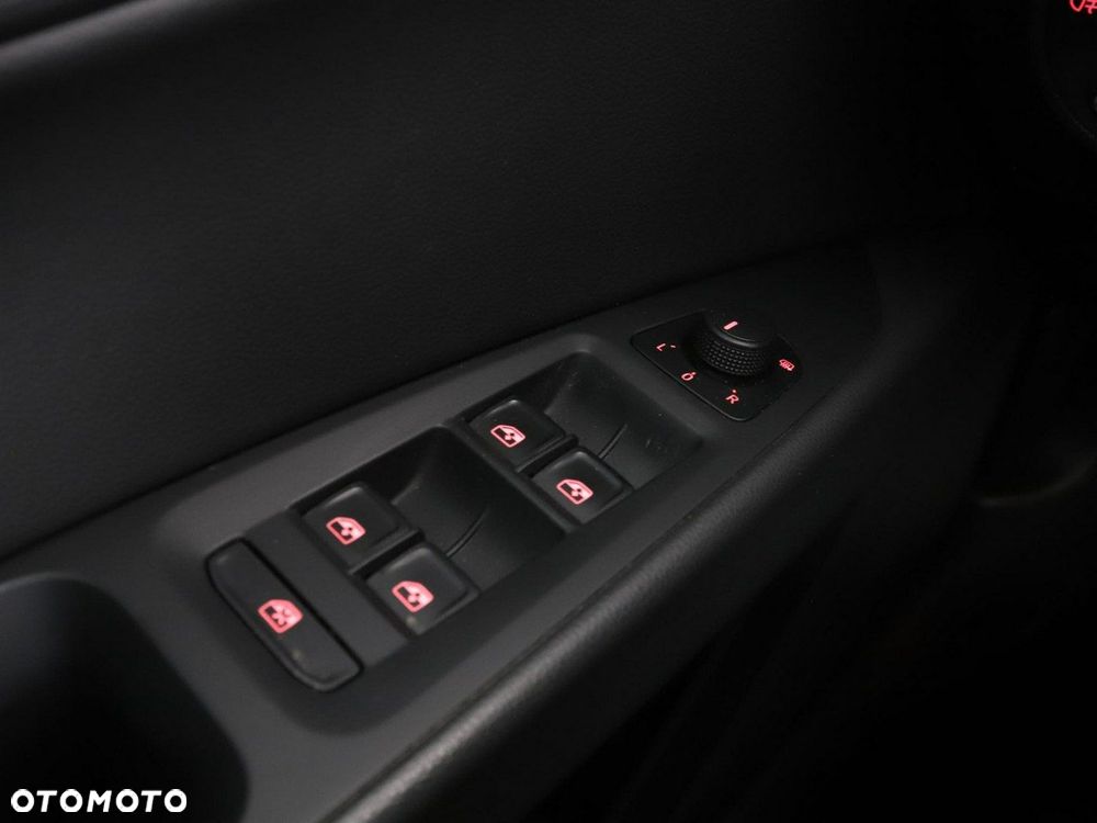 Seat Leon 2.0 TDI Style - 33