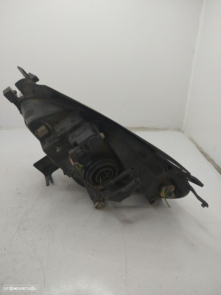 Farol/ Otica Dianteiro Dto Citroën Xsara Picasso (N68) - 3