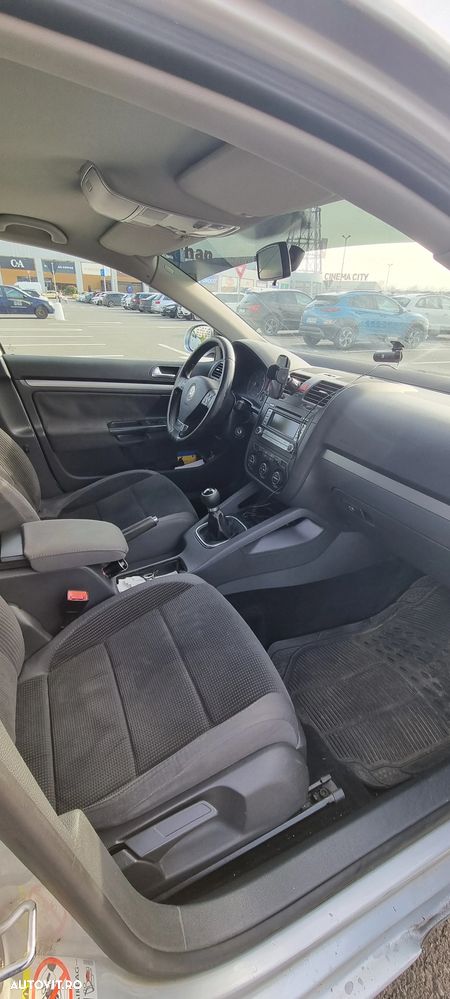 Volkswagen Jetta 1.9 TDI Comfortline - 7