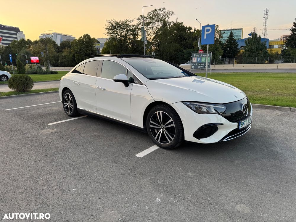 Mercedes-Benz EQE 350+ - 10