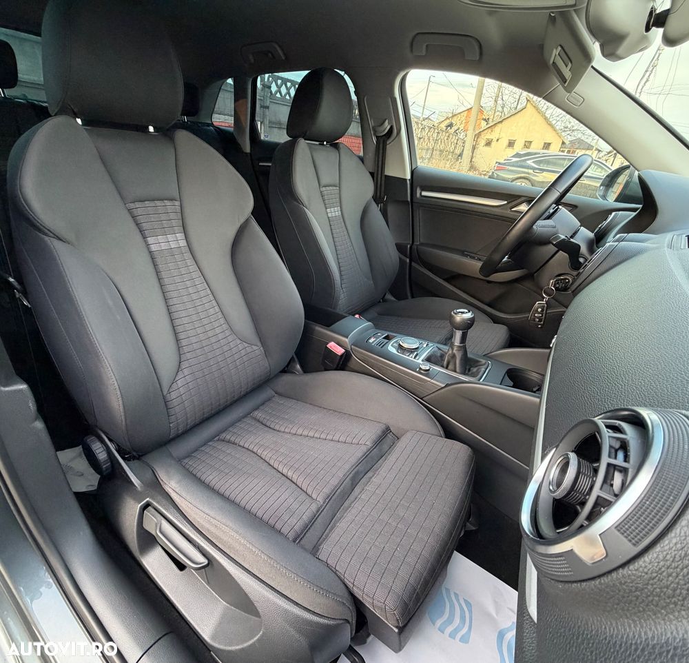 Audi A3 2.0 TDI ack (clean diesel) S line Sportpaket - 22